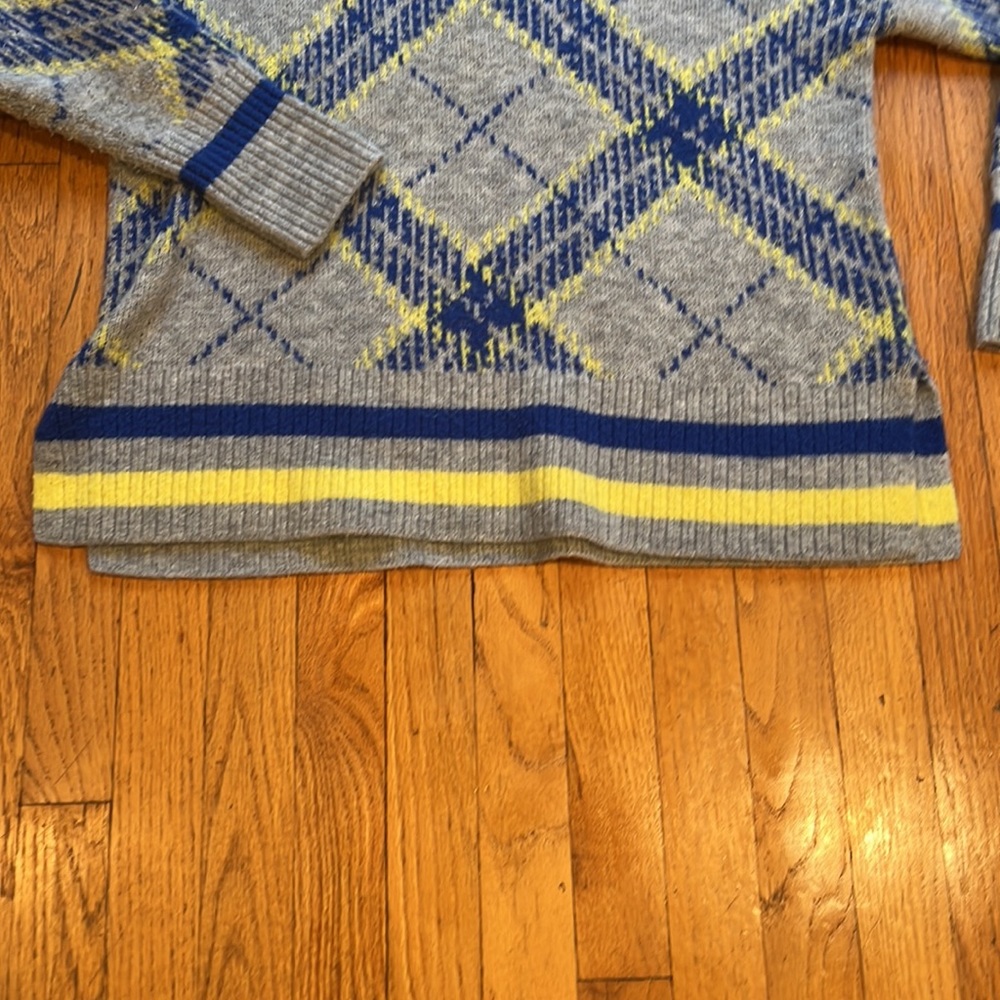 AQUA OVERSIZED SWEATER IN EUC - Picture 5 of 8